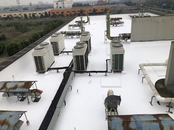 成都奧邦藥業(yè)屋面防水維修：SYR無(wú)縫系統(tǒng)破解設(shè)備密集施工難題